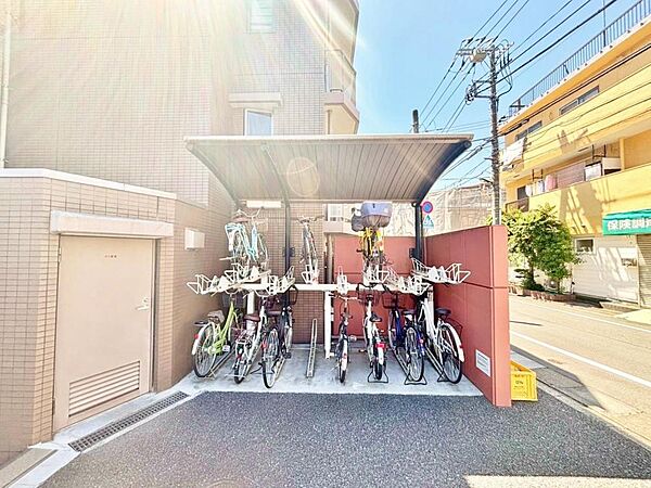 【Bicycle　Parking　area】駐輪場