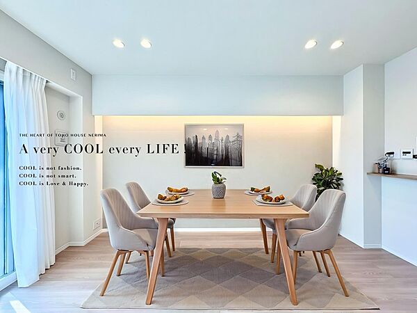 【配置してある家具や小物はCGによるイメージです】 【Livingroom】リビング