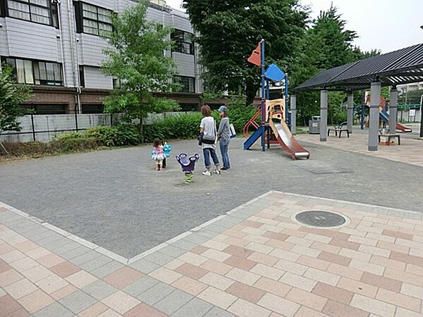 上池袋東公園まで約307m