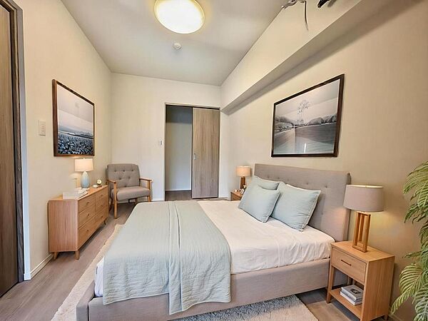 【配置してある家具や小物はCGによるイメージです】 【Bedroom】居室
