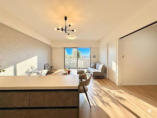 【CGにより天候を加工しております。】【Livingroom】リビングルーム