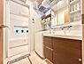 洗面：【画像処理技術で家具を消し、空室イメージを再現しています】【Bathroom】洗面所