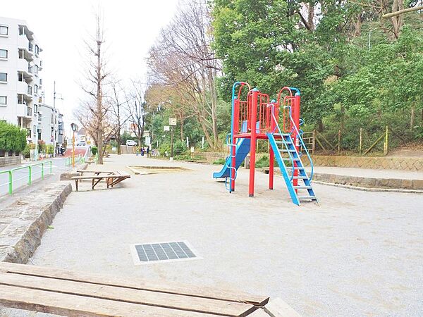 志村城山公園まで約1000m