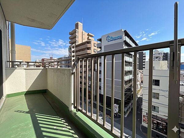 「AI加工により、空を晴天にしております」【Balcony】バルコニー