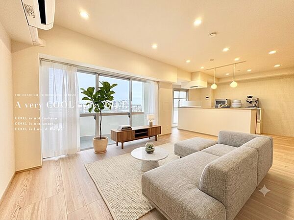 【配置してある家具や小物はCGによるイメージです。】【Livingroom】リビングルーム
