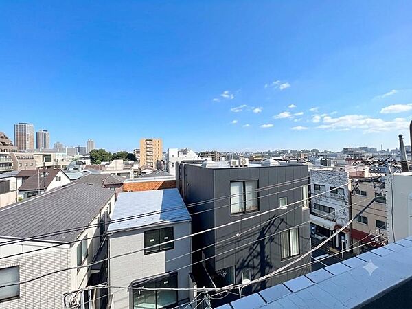 【街に溶け合う美しい景観をCG加工により空を晴天にしています】【View】眺望