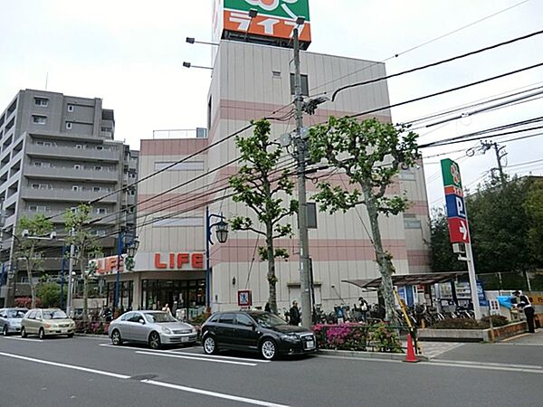 ライフ新大塚店まで約445m