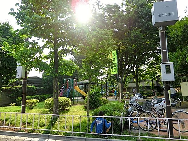にしき公園まで約631m
