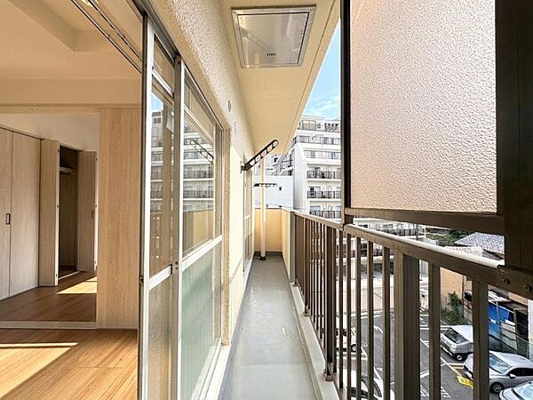 【Balcony】バルコニー