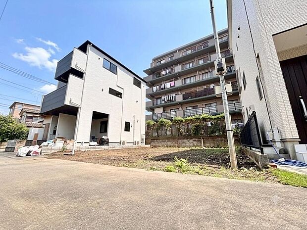 「AI加工により、空を晴天にしております」【Under construction】建設中
