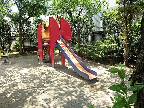 上高井戸東公園まで約567m