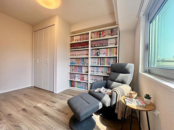 【配置してある家具や小物はCGによるイメージです】【Bedroom】居室