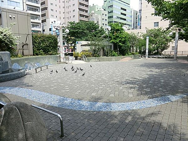 染井吉野桜記念公園まで約353m