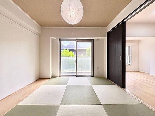 【Japanese style room】和室