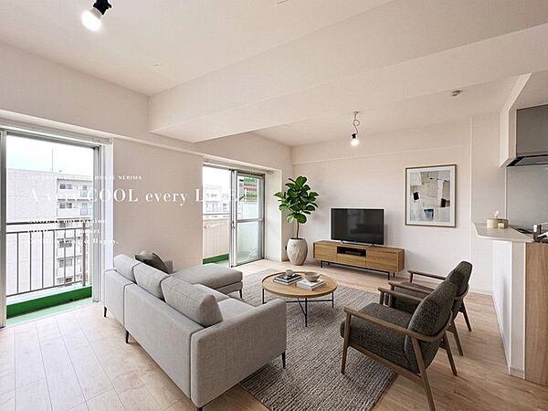 【配置してある家具や小物はCGによるイメージです。】【Livingroom】リビングルーム