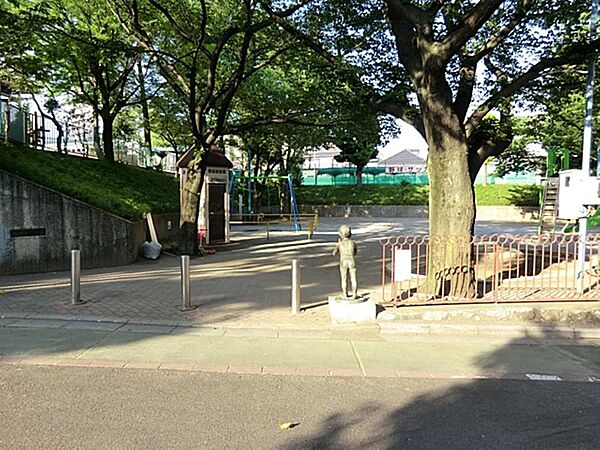 板橋第二公園まで約287m