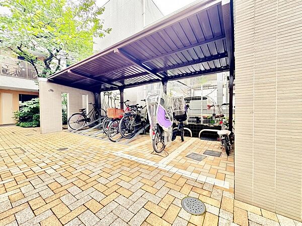 【CG加工により空を晴天にしています】【Bicycle parking area】駐輪場