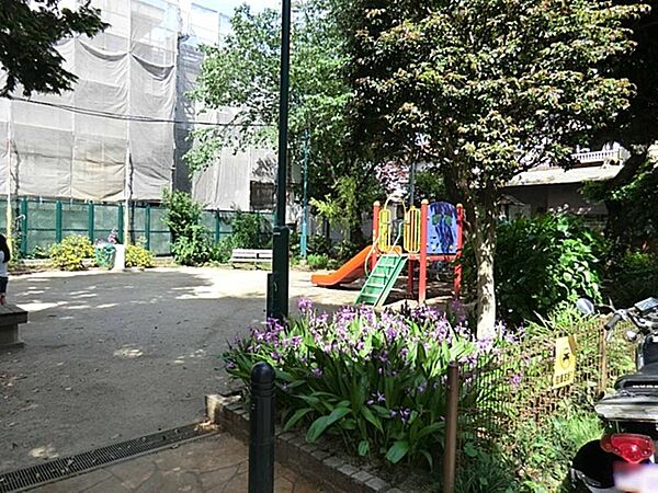 吉祥寺公園まで約455m