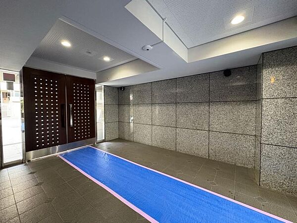 【Entrance hall】エントランスホール