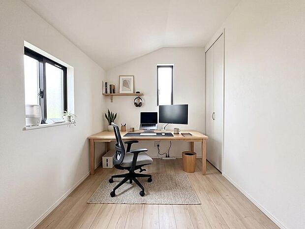 【配置してある家具や小物はCGによるイメージです】【Bedroom】居室