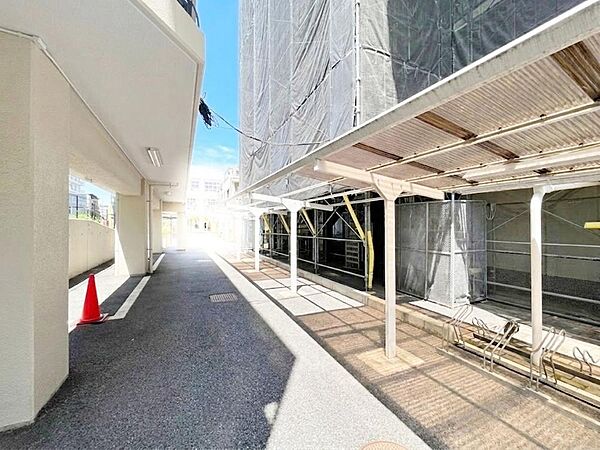 【Bicycle　Parking　area】駐輪場