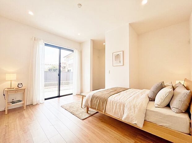 【配置してある家具や小物はCGによるイメージです。】【Bedroom】居室