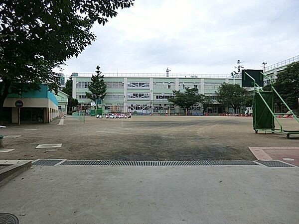 杉並区立桃井第二小学校まで約440m