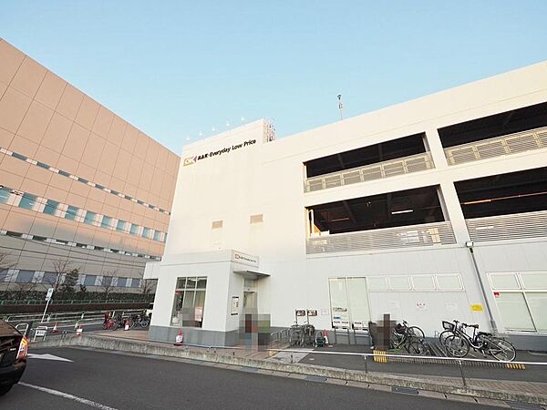 オーケー北赤羽店まで約657m