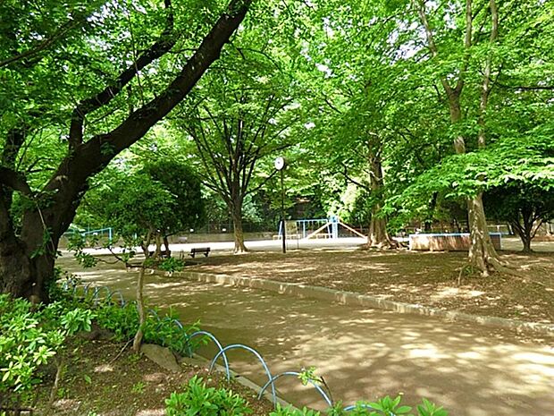 高稲荷公園まで約382m