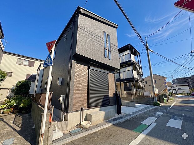 「AI加工により、空を晴天にしております」【Exterior】外観