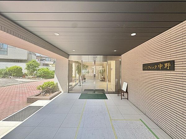 【Entrance】エントランス
