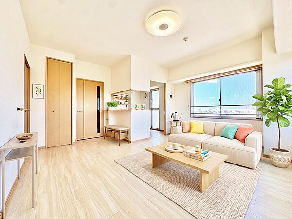 【配置してある家具や小物はCGによるイメージです。】【Livingroom】リビング