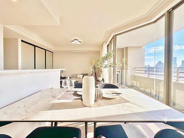 【CGにより天候を加工しております。】【Livingroom】リビングルーム