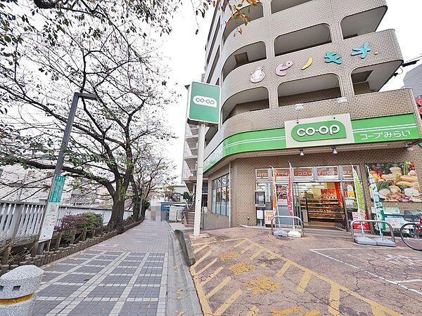 ミニコープ桜台駅前店まで約142m