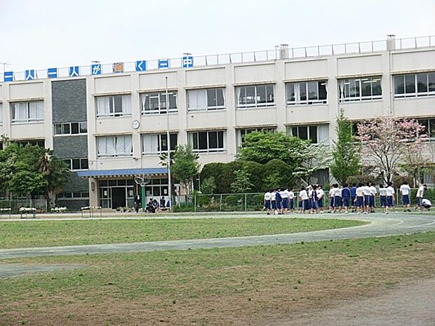 清瀬市立清瀬第三中学校まで約865m