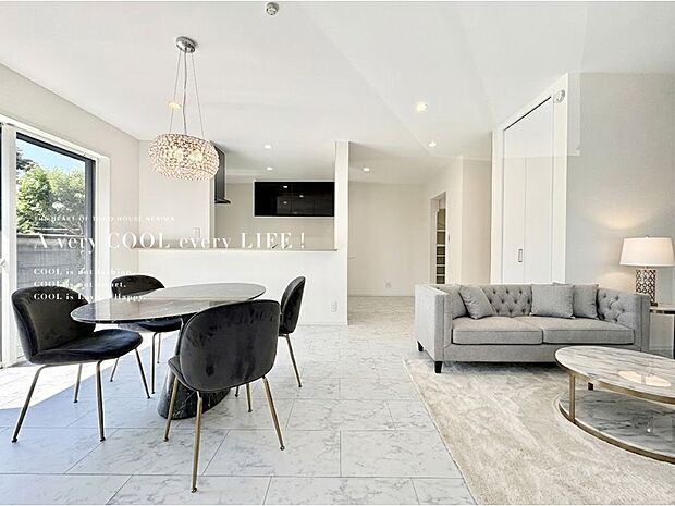 【配置してある家具や小物はCGによるイメージです。】【Livingroom】リビングルーム