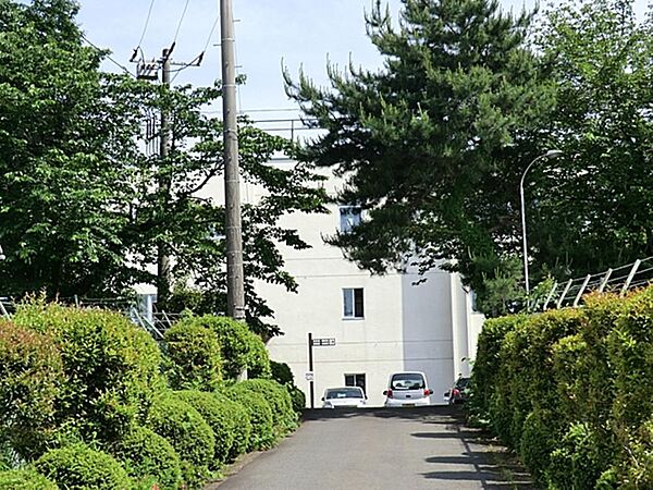 狭山市立入間川東小学校まで約650m