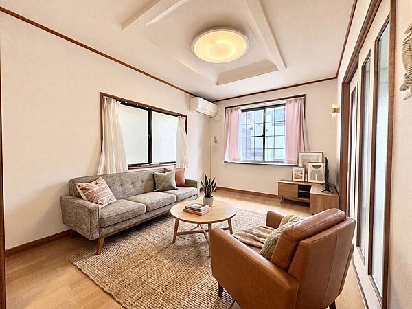 【配置してある家具や小物はCGによるイメージです。】【Livingroom】リビングルーム