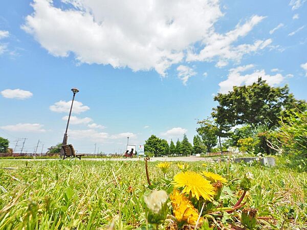 六仙公園2500まで約1000m