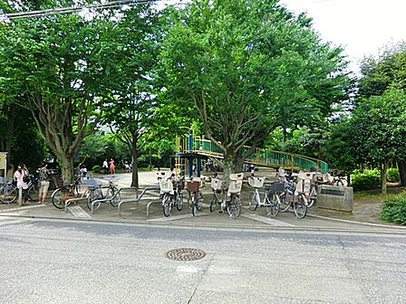 泉こぶし公園まで約390m