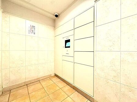 【Entrance hall】エントランスホール