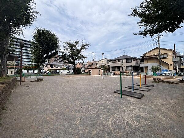 三丁目青空公園まで約160m