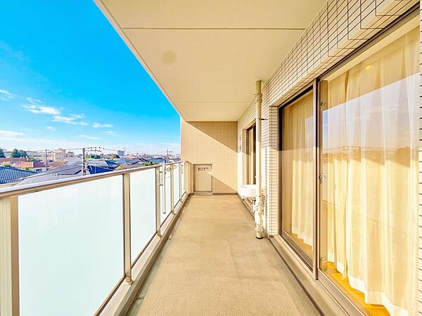 【CG加工により空を晴天にしています】【Balcony】バルコニー