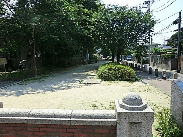 玉川上水公園まで約620m
