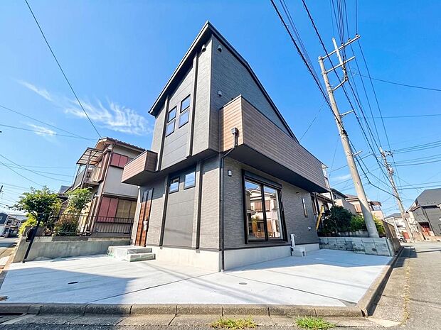 「AI加工により、空を晴天にしております」【Exterior】外観