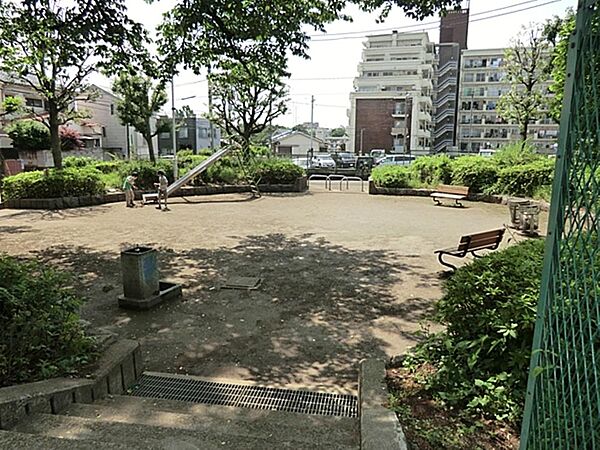 前野町五丁目児童遊園まで約94m