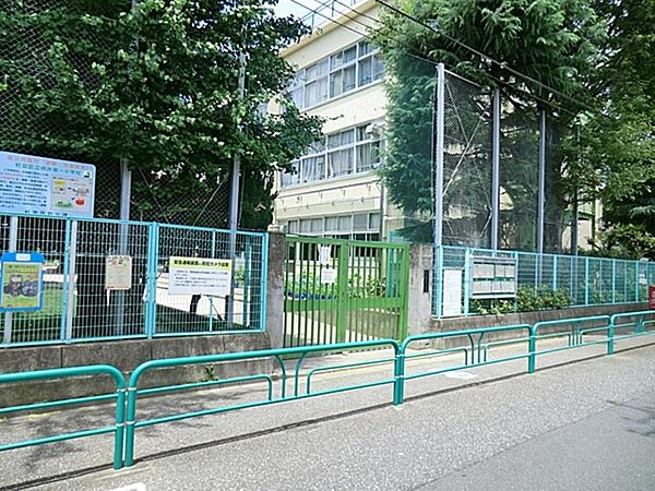 杉並区立桃井第一小学校まで約581m