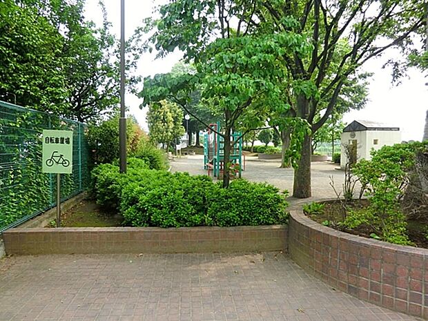 泉新公園まで約456m