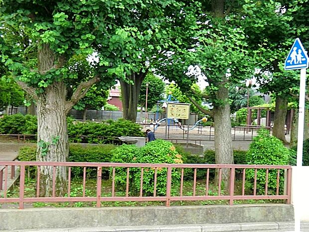 北大泉くれはし公園まで約321m
