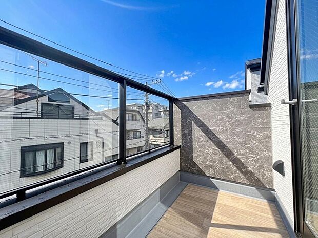 【CG加工により空を晴天にしています】【Balcony】バルコニー